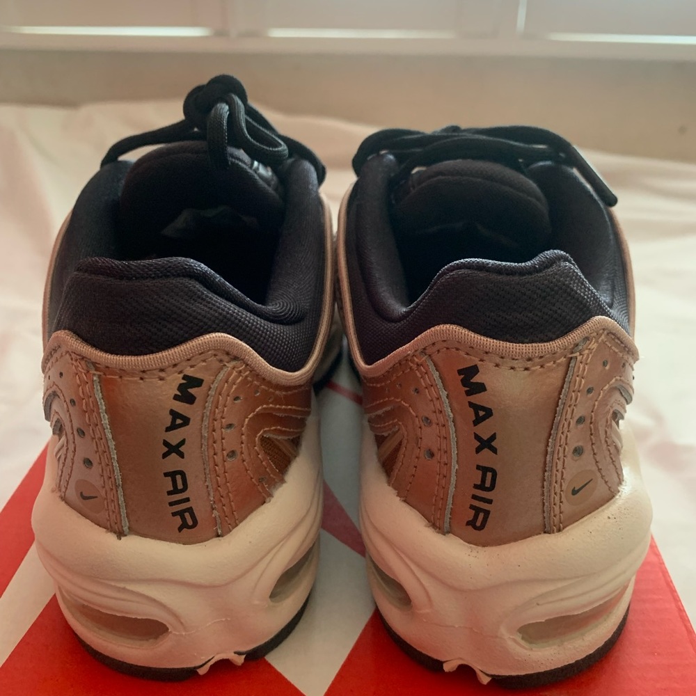 Nike Air Max Tailwind 4, Red Bronze, Wmns 6 - Picture 4 of 5